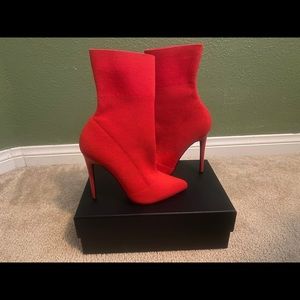 Red Steve Madden boots. Never worn. No box.